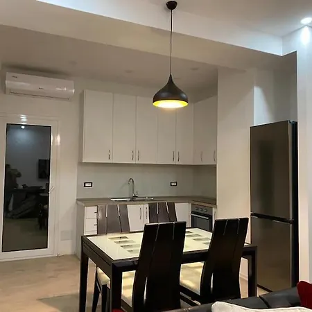 Apartamento In Affitto In Zona Tranquilla Rezidenziale Apartment